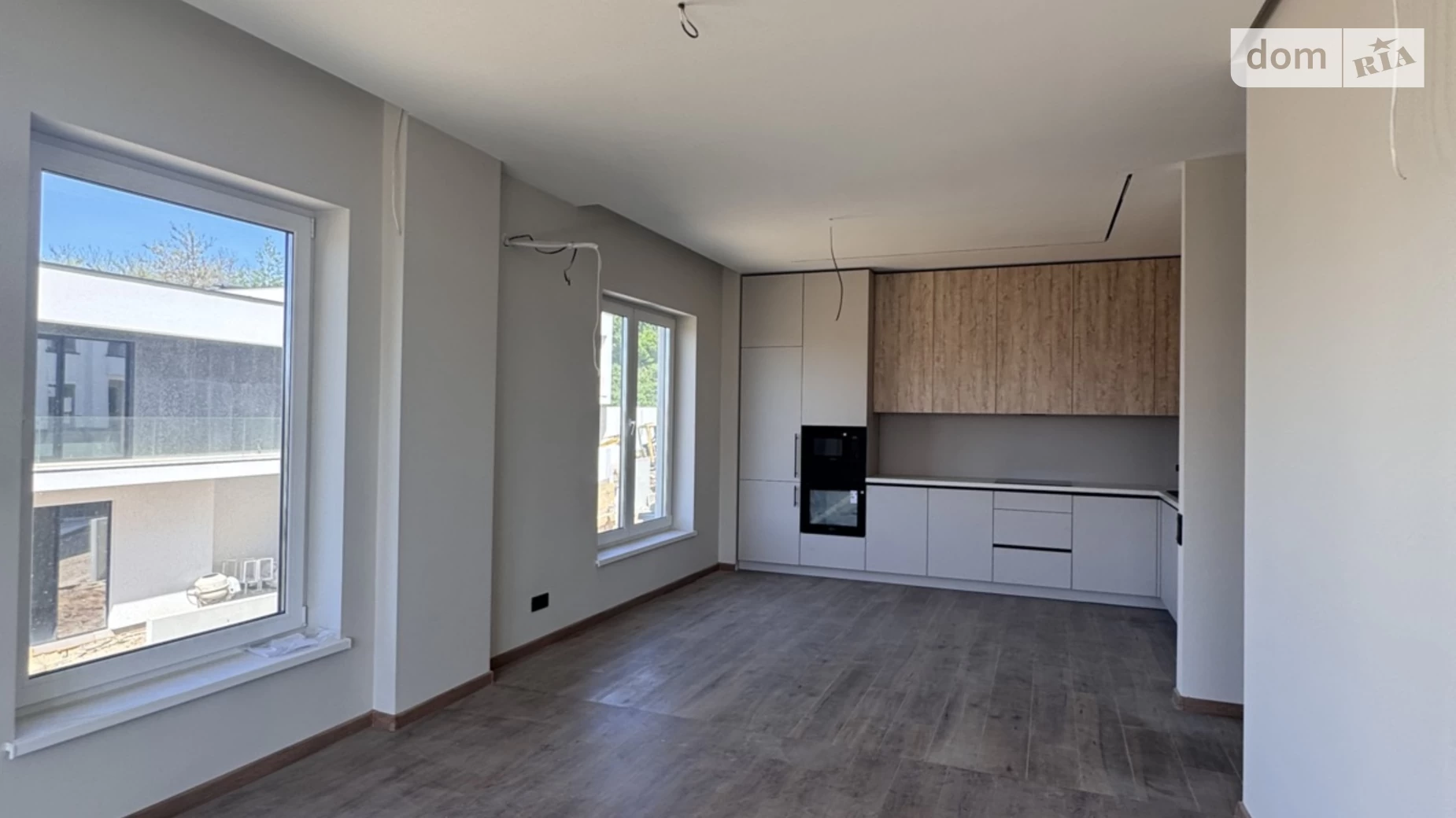 Продается 2-комнатная квартира 88 кв. м в Ужгороде - фото 2