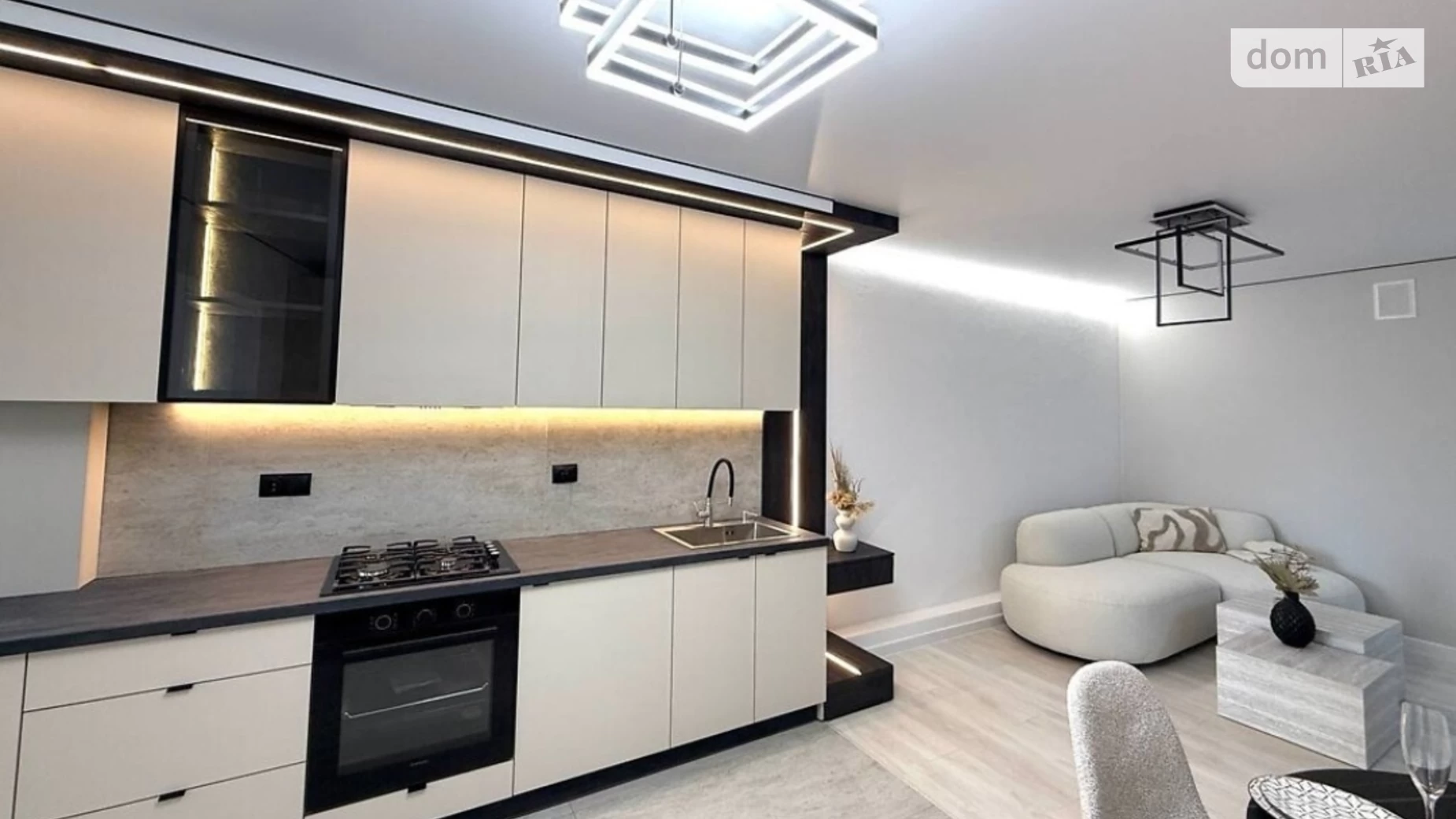 3-комнатная квартира 68 кв. м в Тернополе, ул. Киевская, 9Д - фото 19