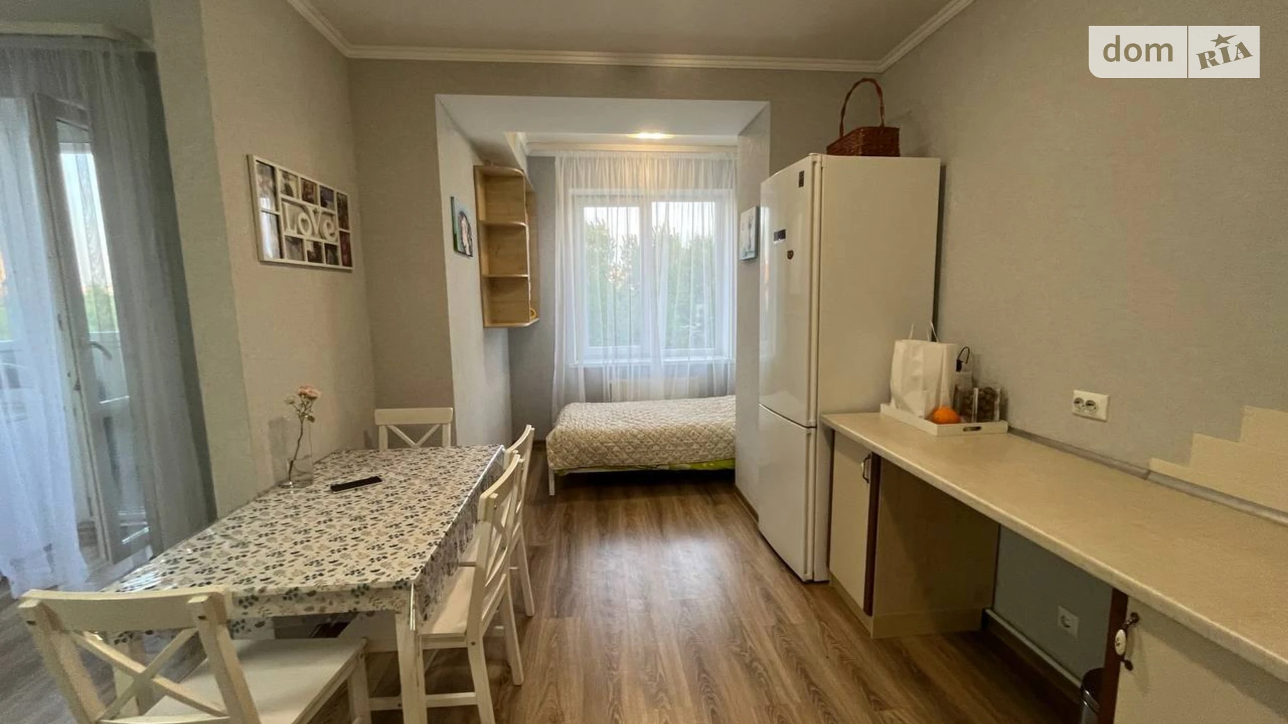 1-кімнатна квартира 54 кв. м у Луцьку, вул. Дмитра Іващенка, 4 - фото 2