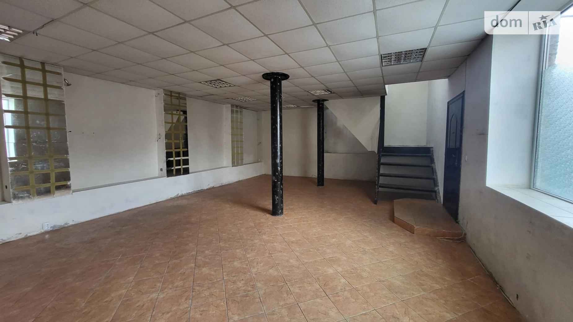 Сдается в аренду офис 120 кв. м в бизнес-центре, цена: 14400 грн - фото 3