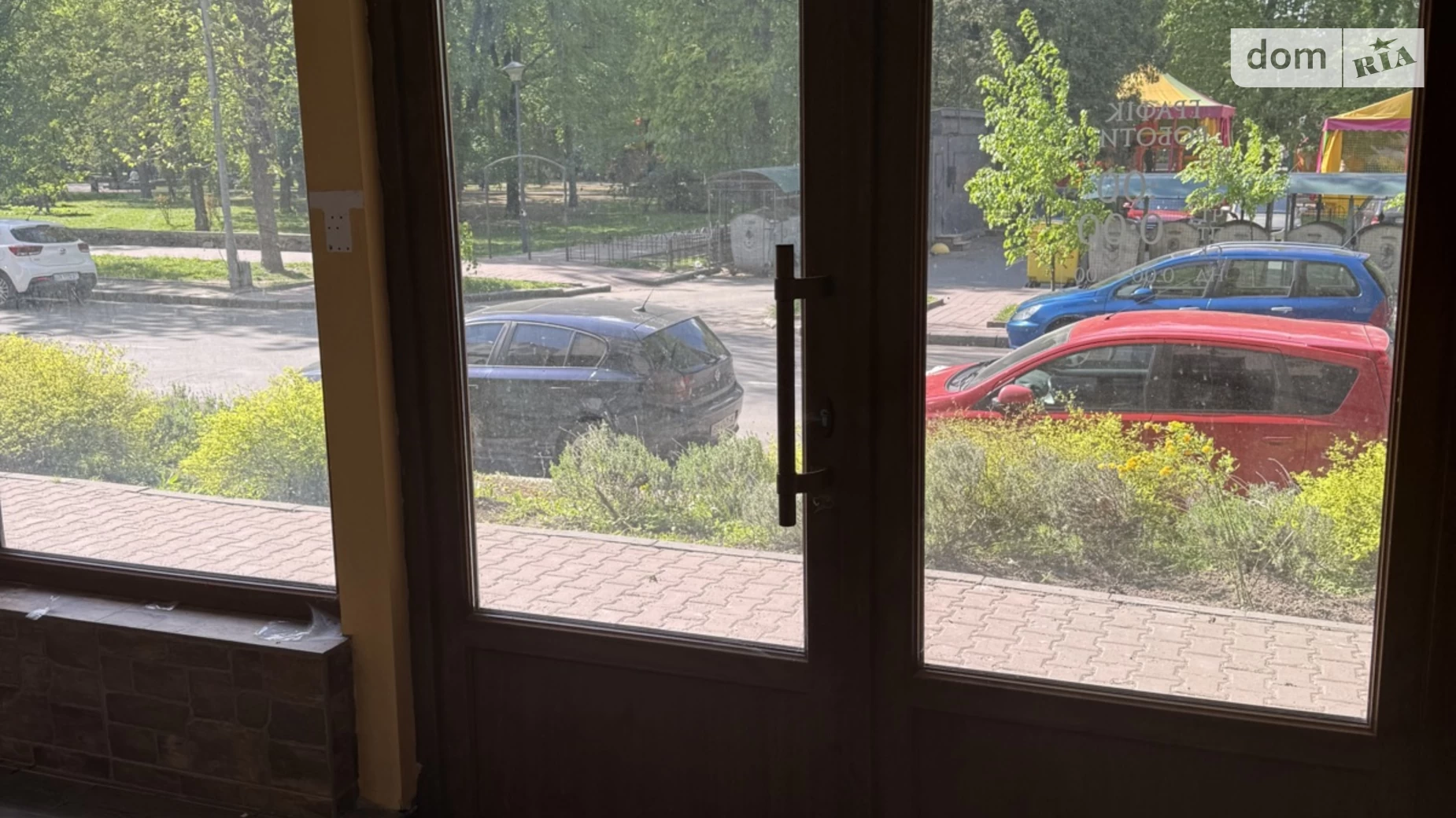 Сдается в аренду помещения свободного назначения 93 кв. м в 1-этажном здании, цена: 41850 грн - фото 3