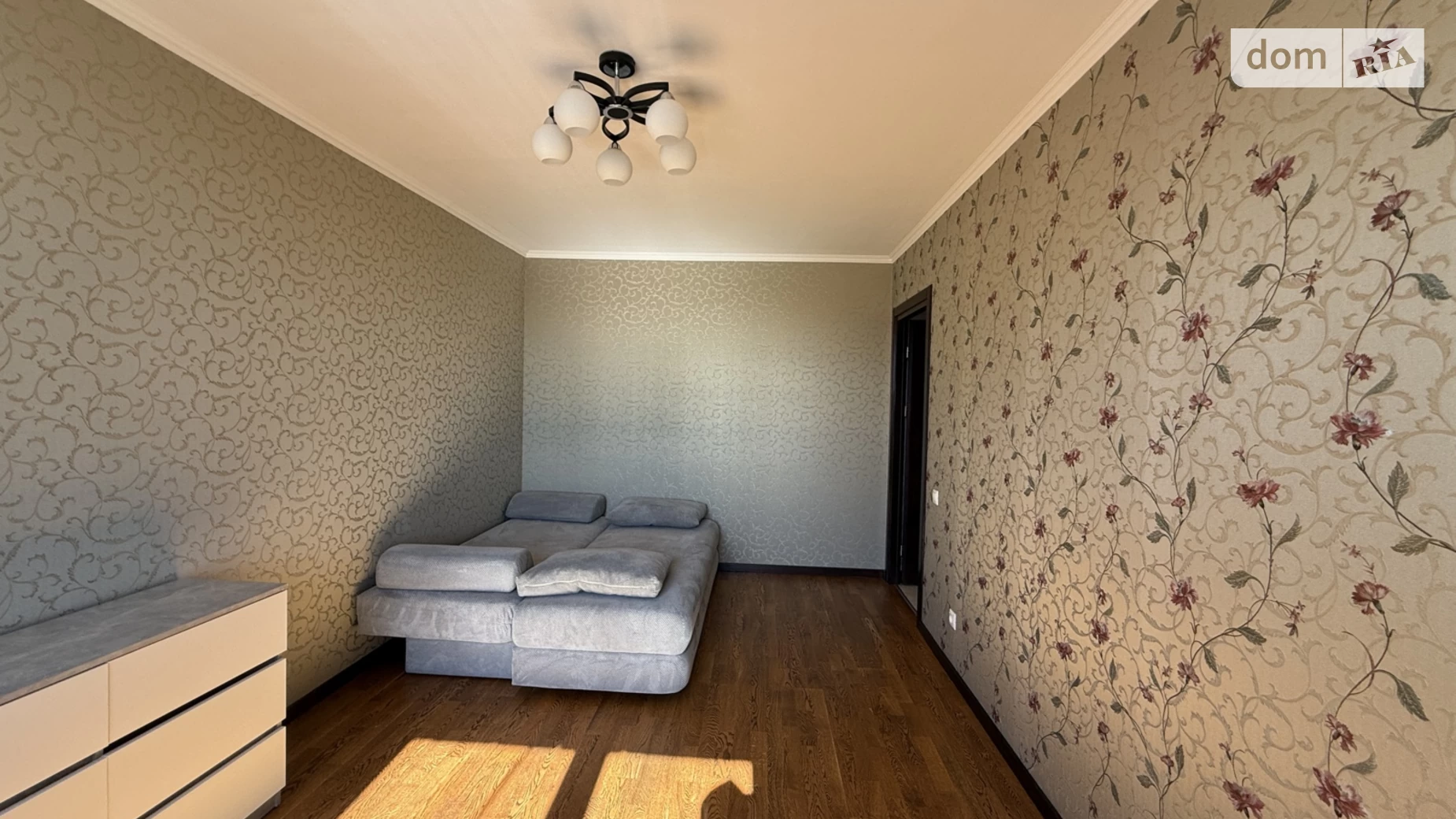 Продается 2-комнатная квартира 81.7 кв. м в Ровно, ул. Черновола Вячеслава, 60 - фото 4