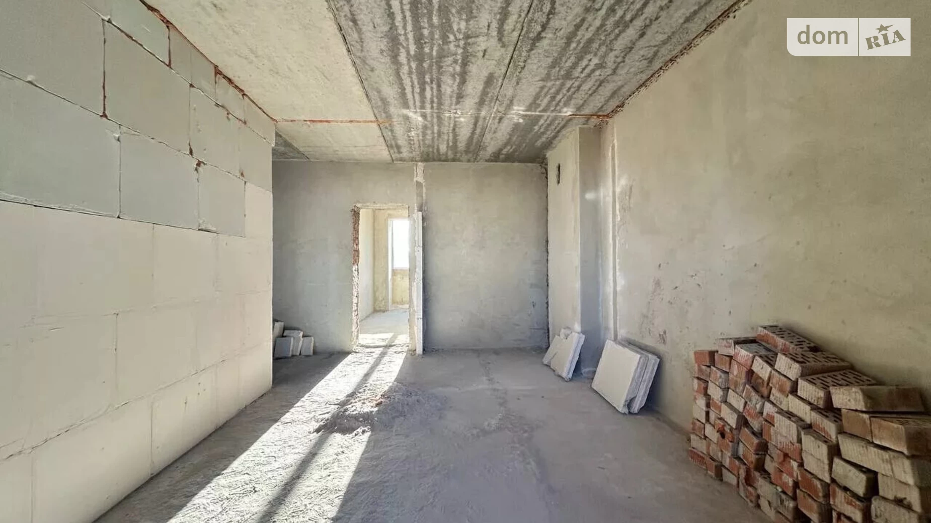 Продается 3-комнатная квартира 88.9 кв. м в Ивано-Франковске, ул. Химиков, 23Б - фото 4