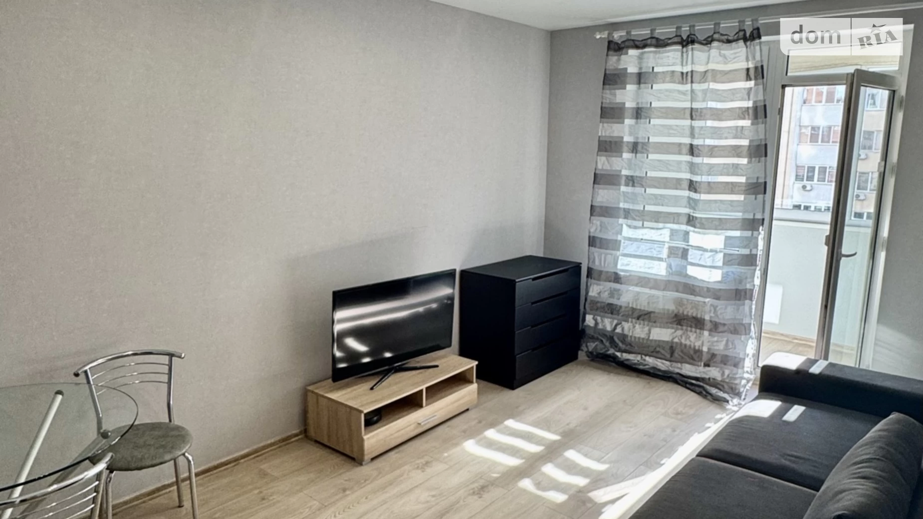 Продається 1-кімнатна квартира 40.8 кв. м у Одесі, мас. Радужний, 6 - фото 2