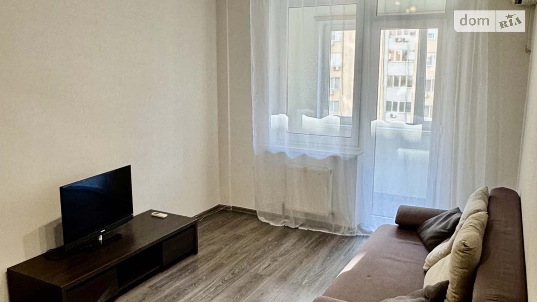 Продается 1-комнатная квартира 41.1 кв. м в Одессе, мас. Радужный, 6 - фото 2