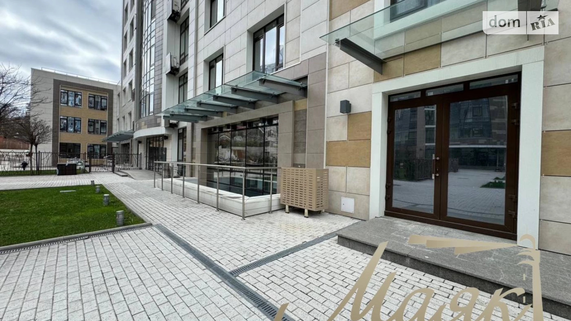 Продается помещения свободного назначения 183 кв. м в 13-этажном здании, цена: 414000 $ - фото 2