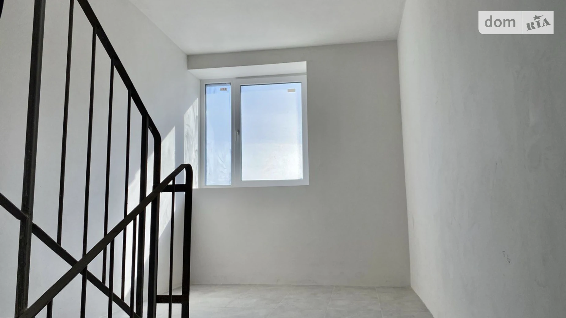 Продается 1-комнатная квартира 46 кв. м в Ровно, ул. Гайдамацкая, 13Б - фото 3