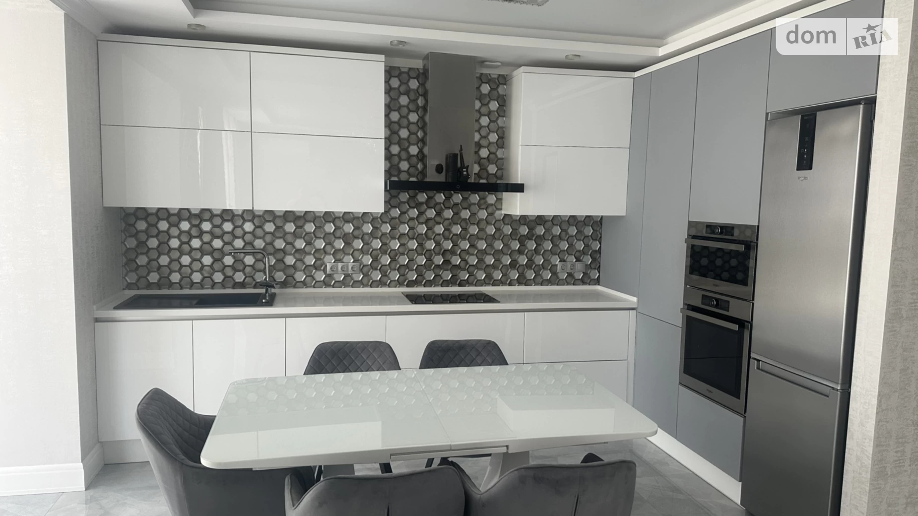 Продается 3-комнатная квартира 108 кв. м в Виннице, ул. Зодчих, 19 - фото 3