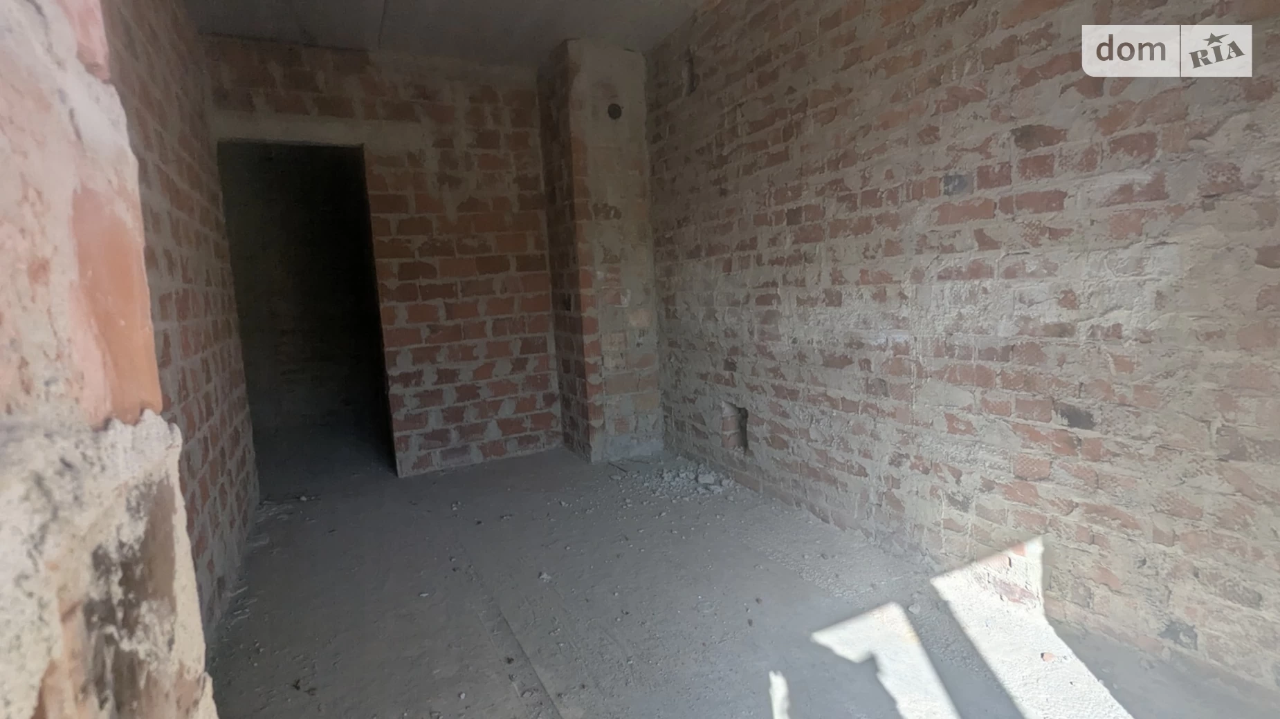 Продается 2-комнатная квартира 66.5 кв. м в Черновцах - фото 3