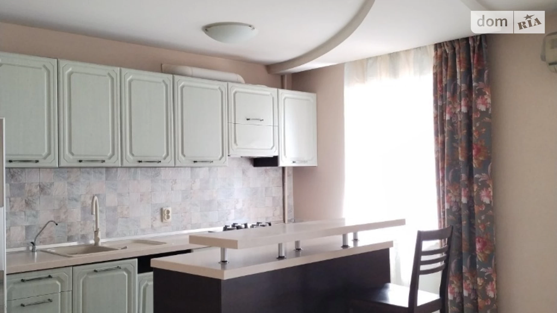 Продается 3-комнатная квартира 125.4 кв. м в Одессе, ул. Левитана - фото 2