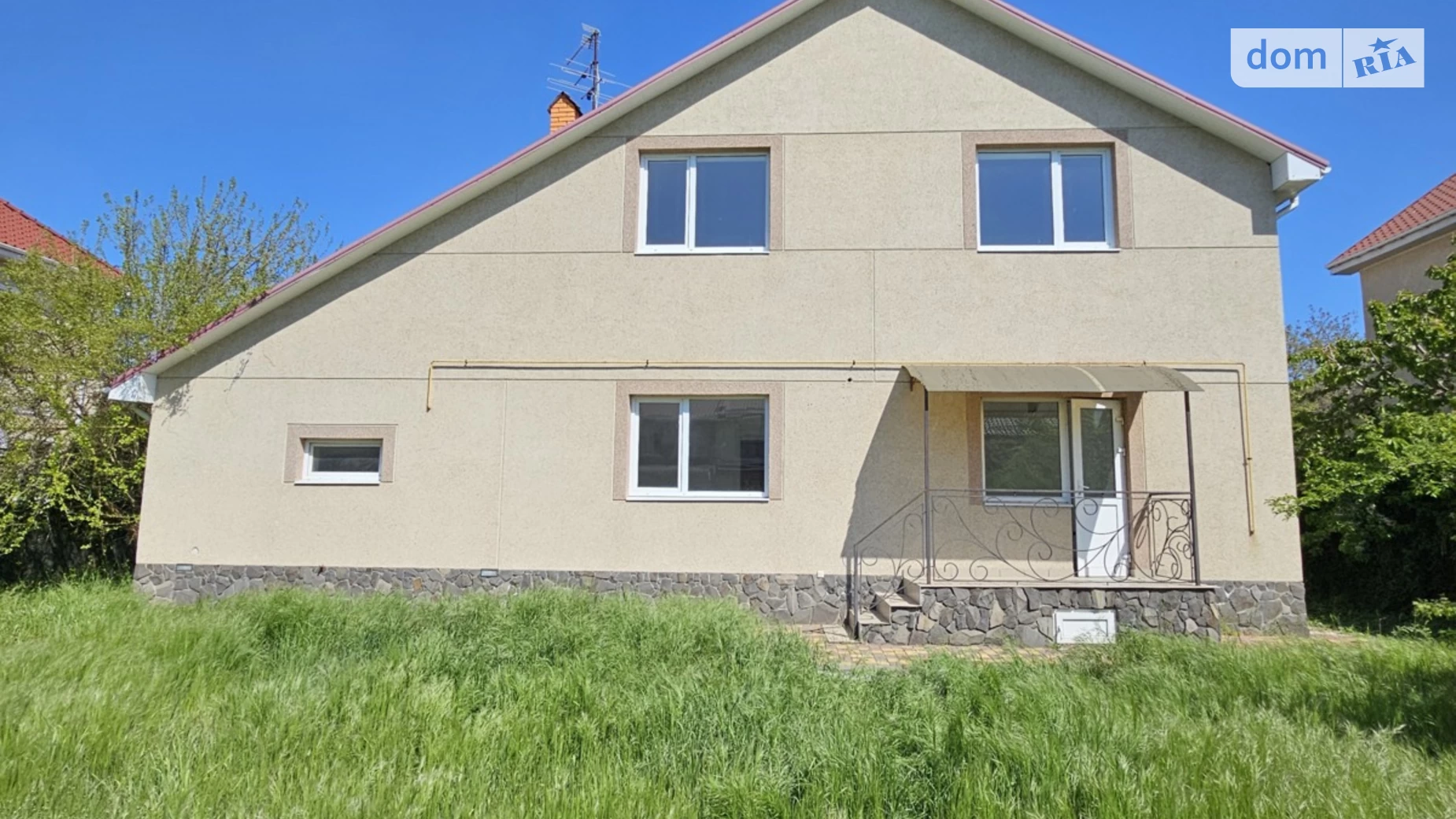 Продается дом на 2 этажа 212 кв. м с камином, цена: 179000 $ - фото 2