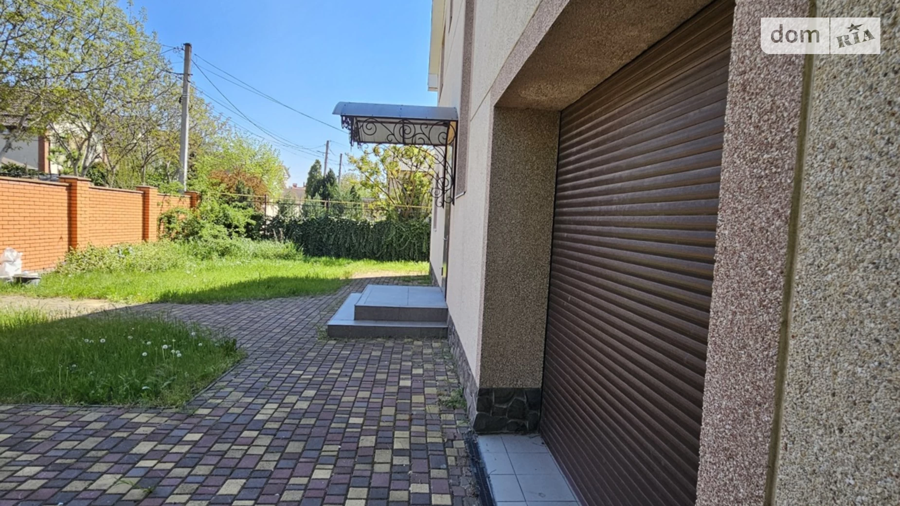 Продается дом на 2 этажа 212 кв. м с камином, цена: 179000 $ - фото 3