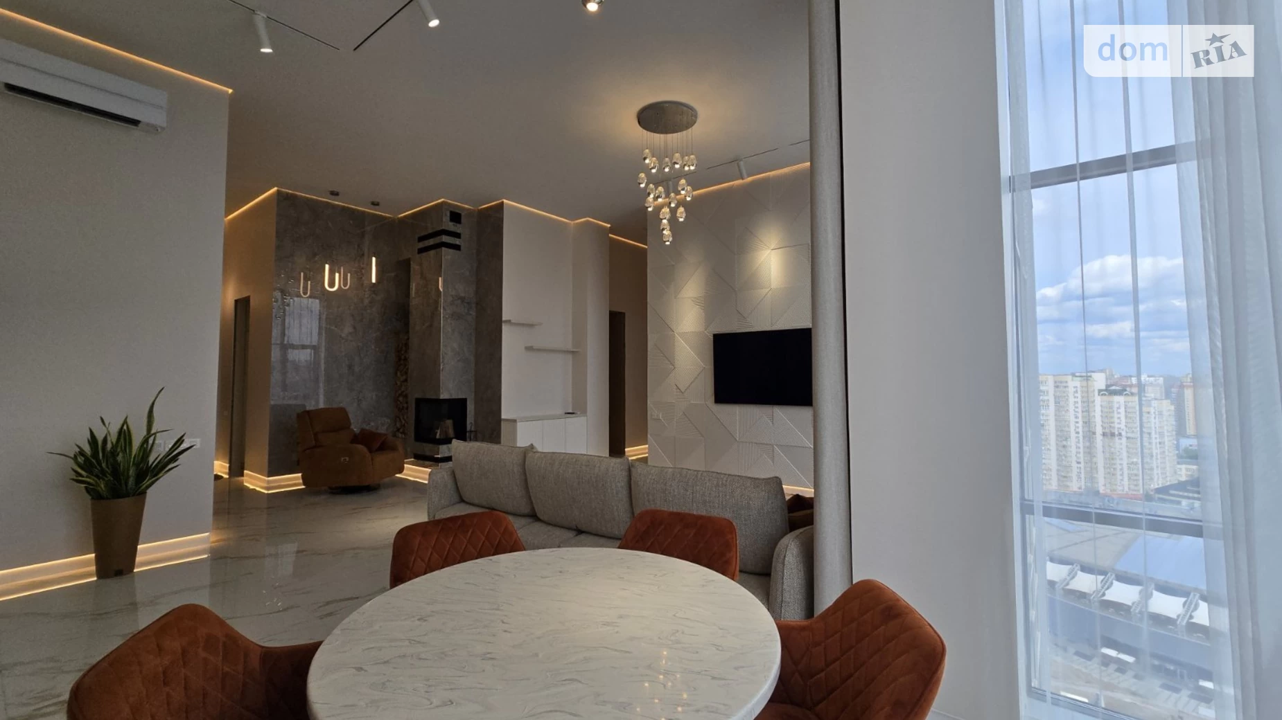 Продается 3-комнатная квартира 123.6 кв. м в Киеве, ул. Трускавецкая, 10Г - фото 3