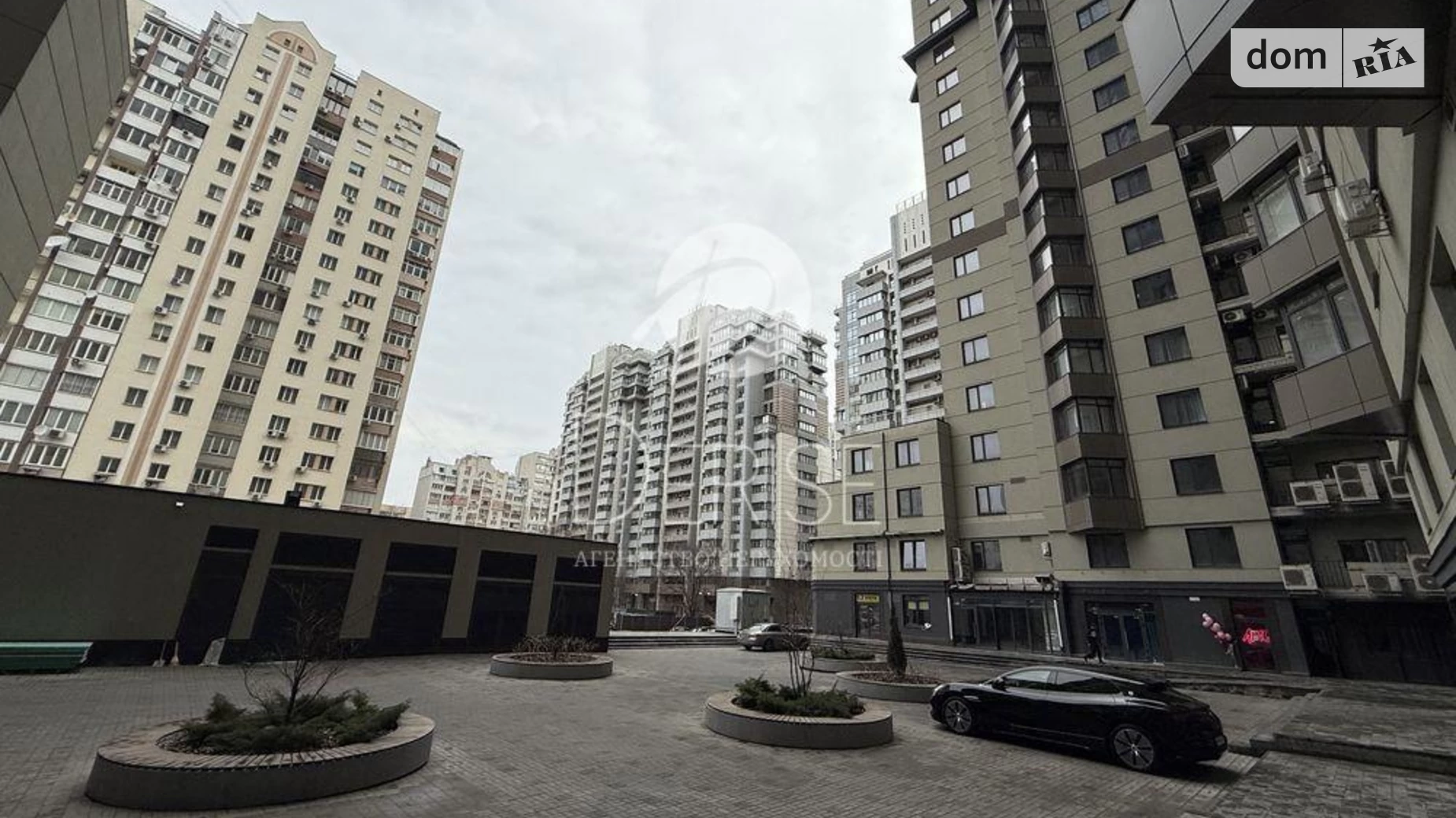 Продається 2-кімнатна квартира 112 кв. м у Києві, вул. Андрія Верхогляда(Драгомирова), 14А - фото 2