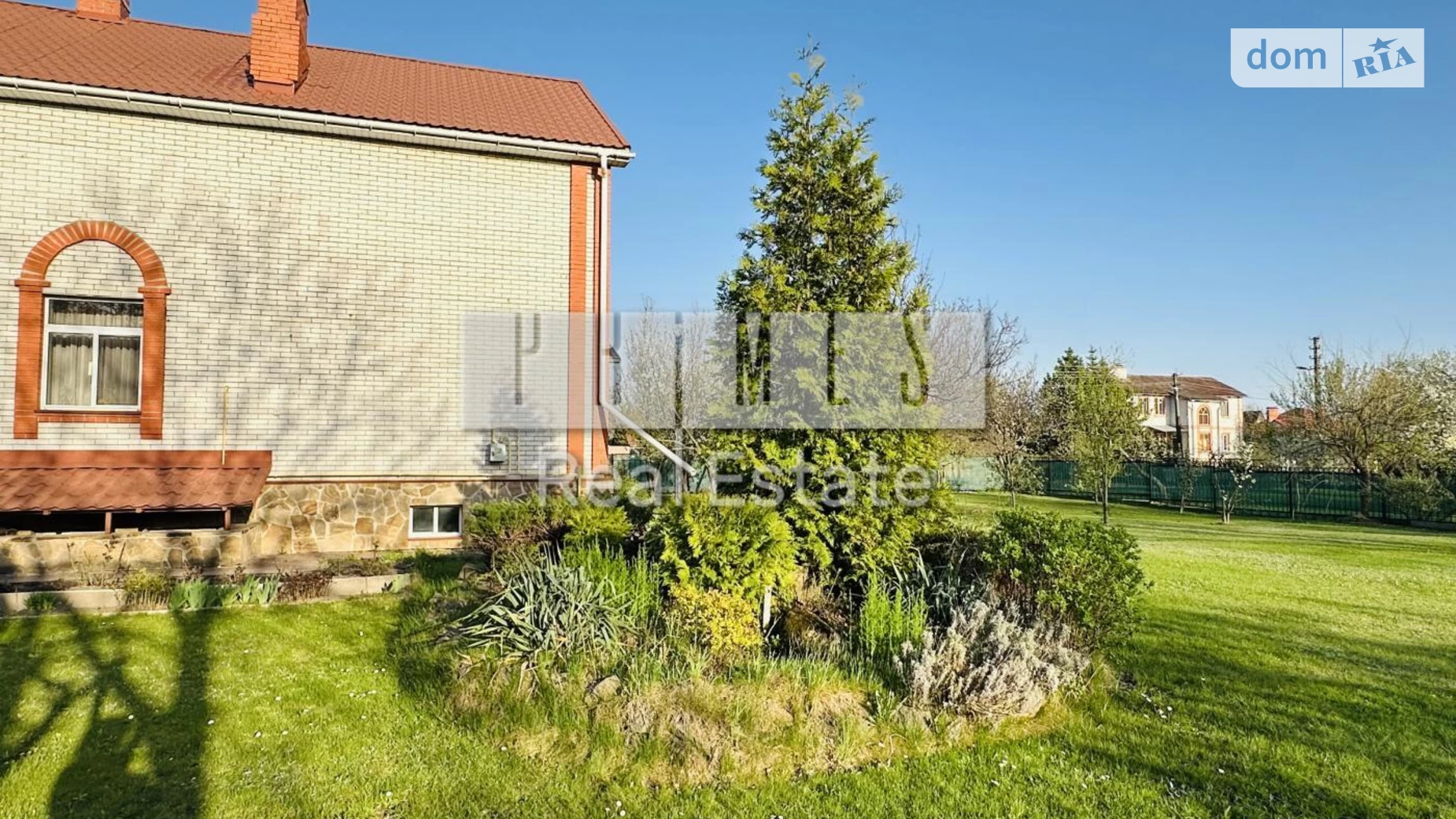Продается дом на 3 этажа 302.5 кв. м с балконом, цена: 200000 $ - фото 5