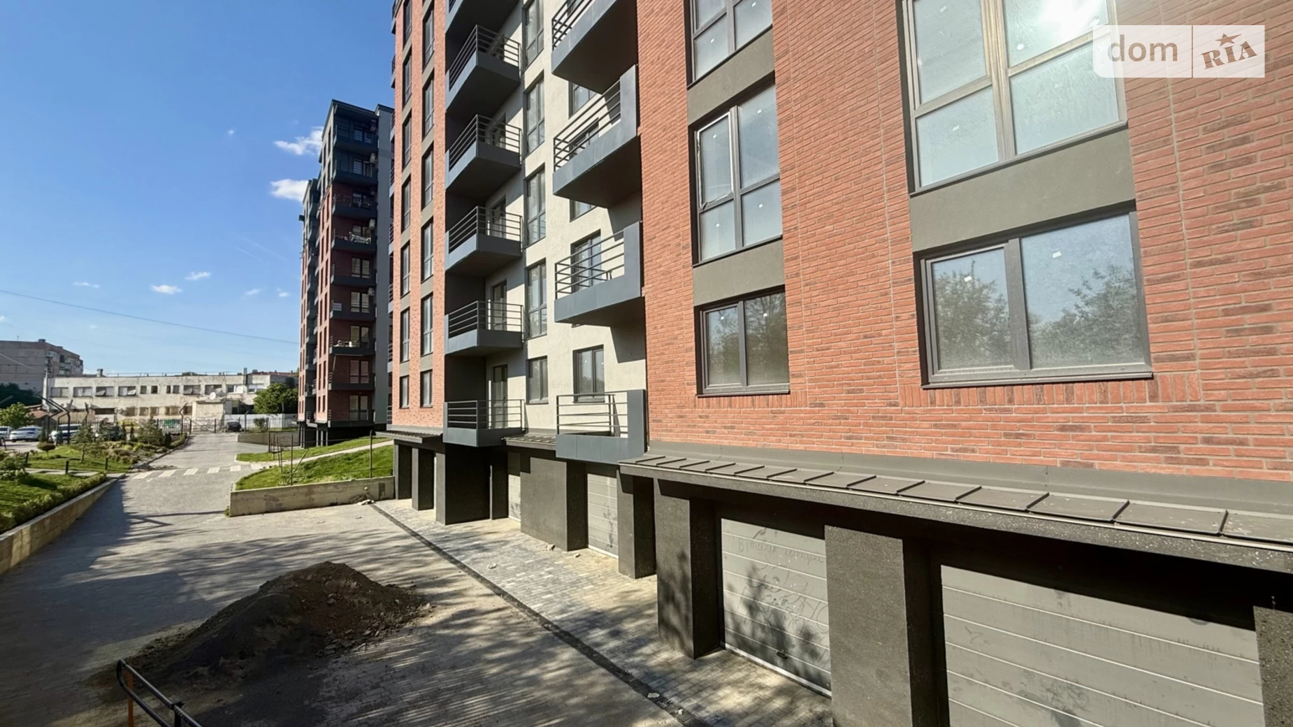 Продается 2-комнатная квартира 57 кв. м в Ужгороде, ул. Легоцкого, 64А - фото 3