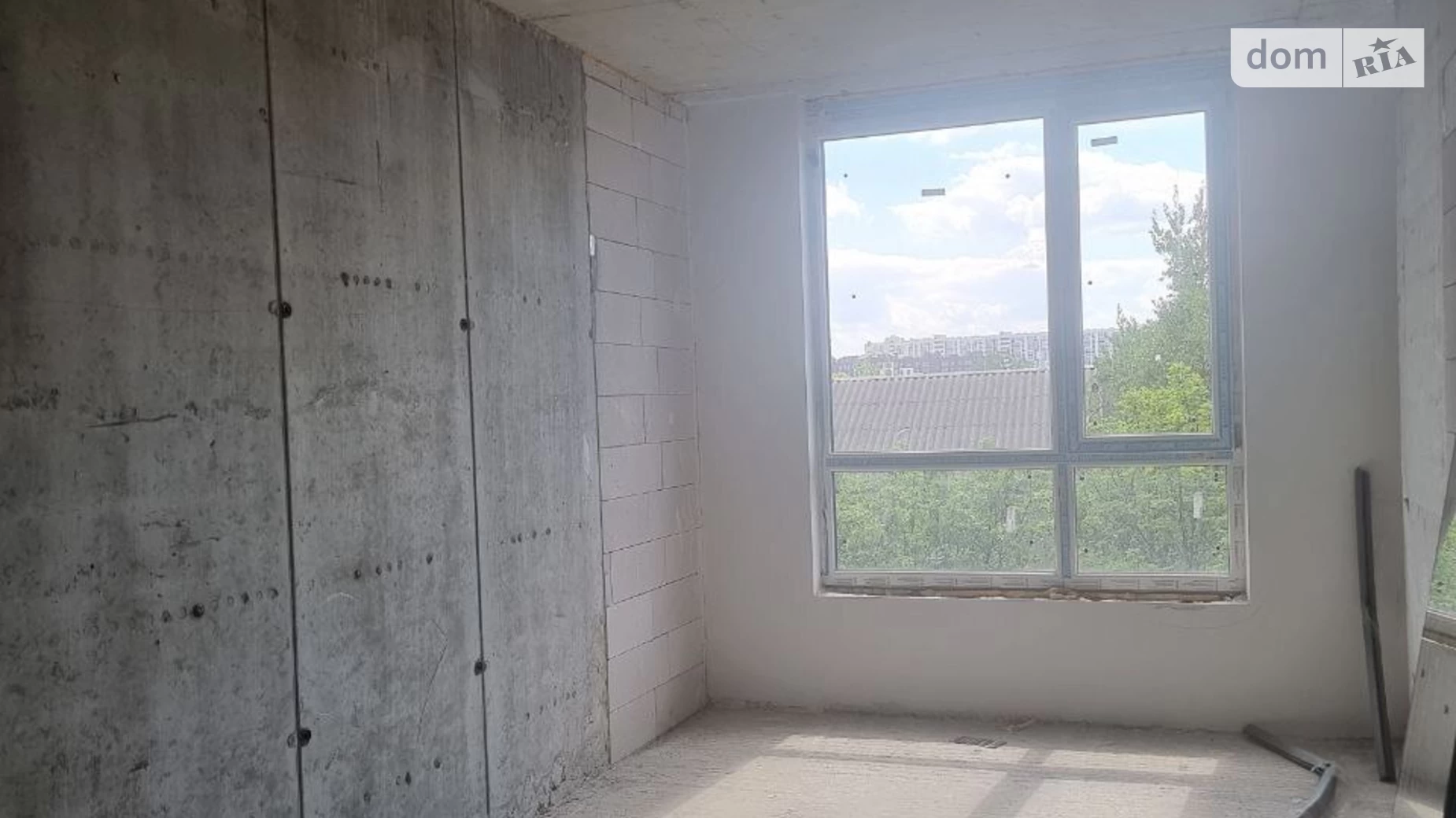 Продается 1-комнатная квартира 49 кв. м в Ивано-Франковске, ул. Флотская, 10Б - фото 4