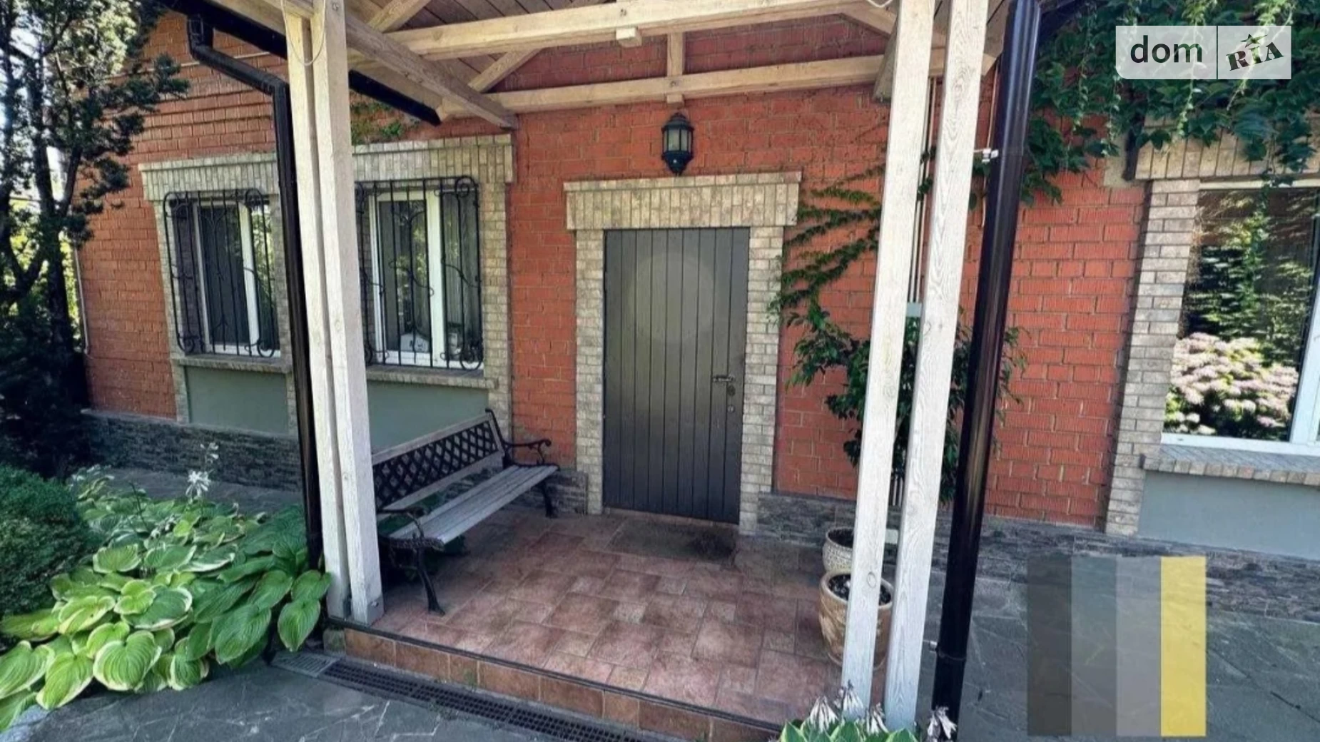 Продается дом на 2 этажа 226.1 кв. м с балконом, цена: 180000 $ - фото 2