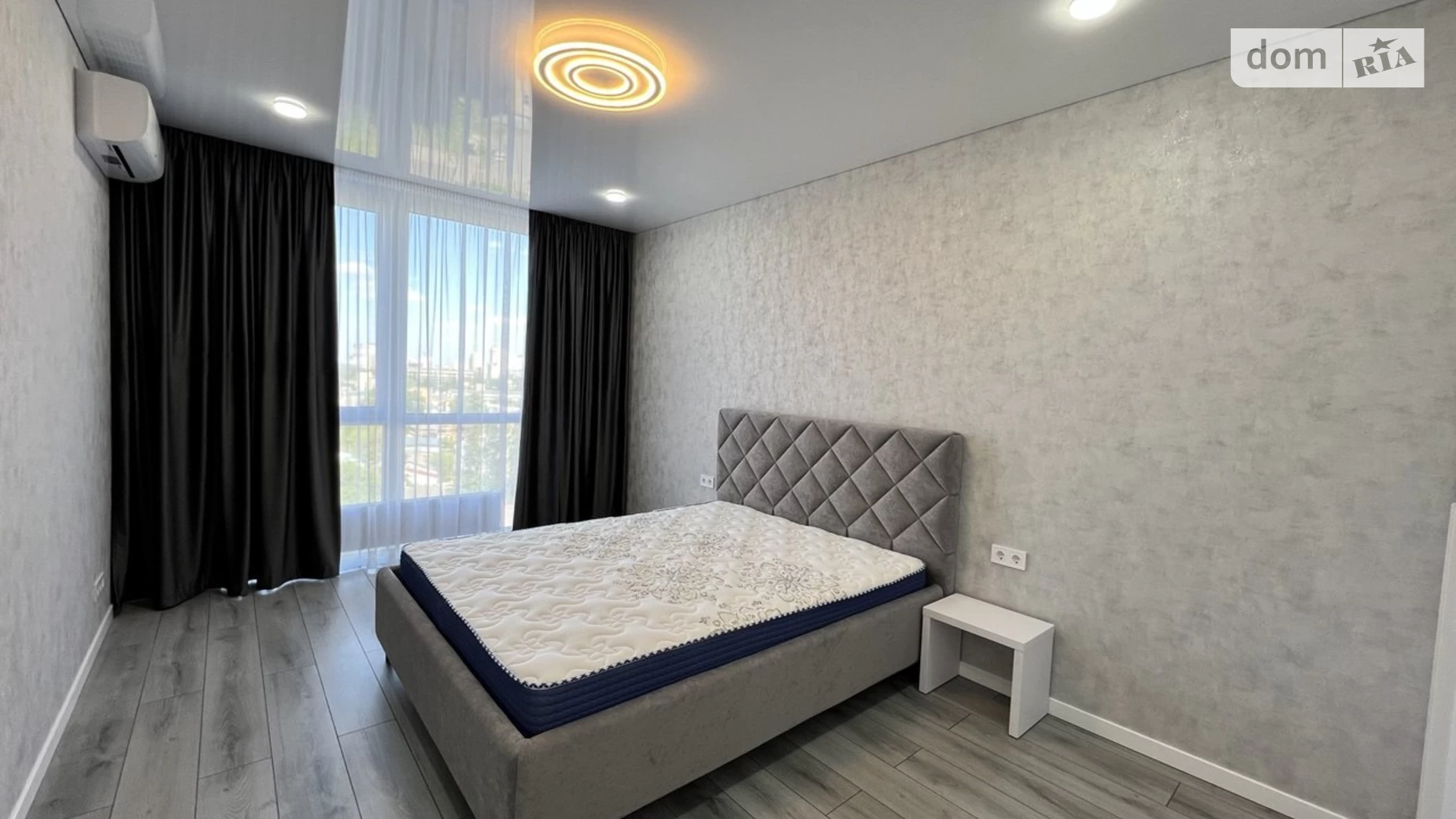 Продается 1-комнатная квартира 48 кв. м в Киеве, ул. Причальная, 12 - фото 2