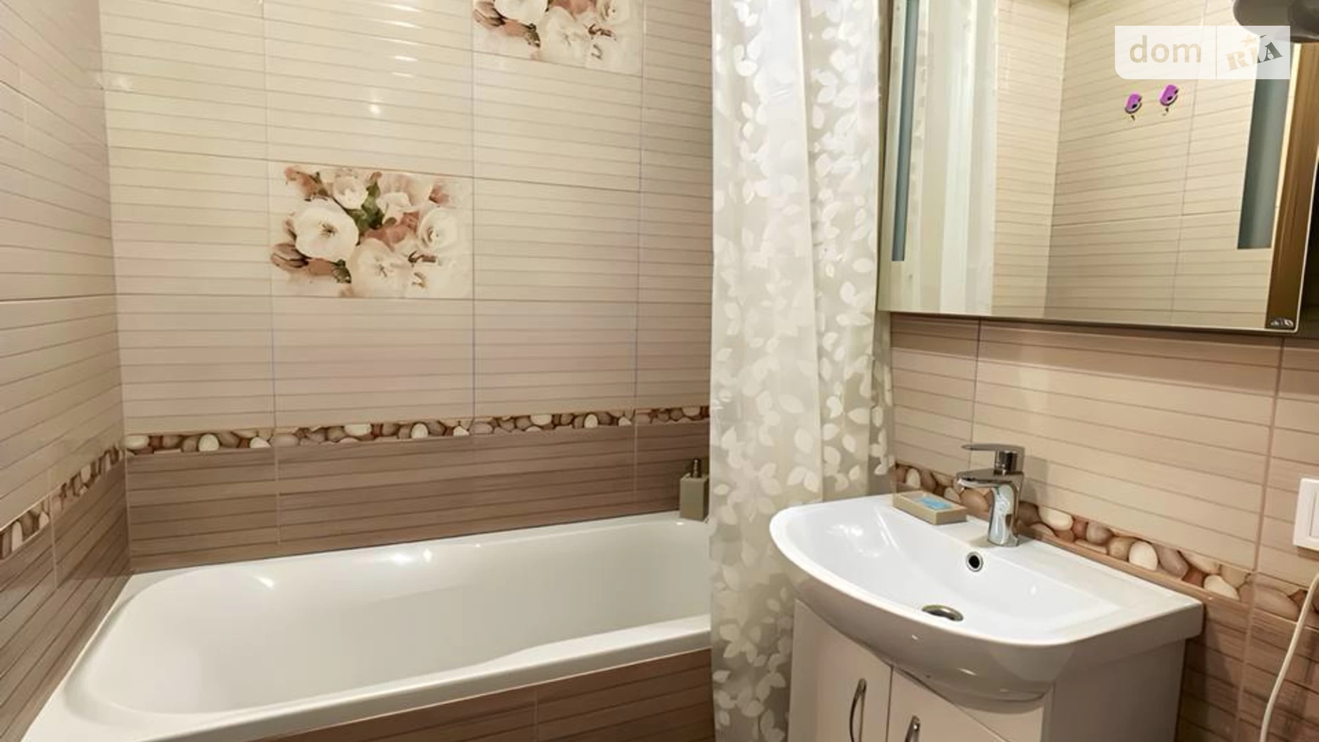 Продается 3-комнатная квартира 66.6 кв. м в Днепре, цена: 63000 $ - фото 3