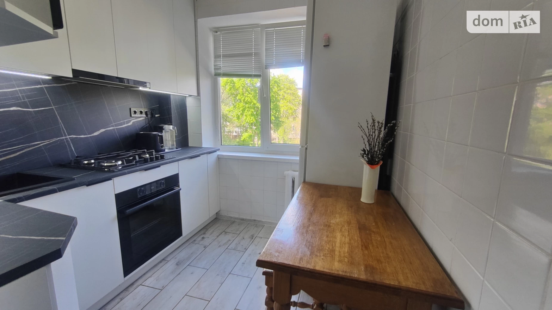 Продается 2-комнатная квартира 46 кв. м в Виннице, просп. Юности - фото 2
