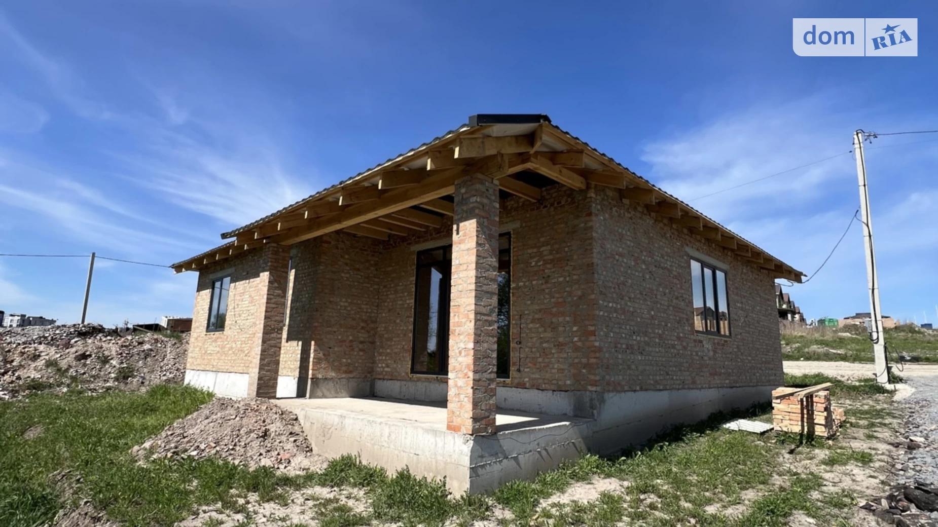 Продается одноэтажный дом 120 кв. м с террасой, цена: 70000 $ - фото 3