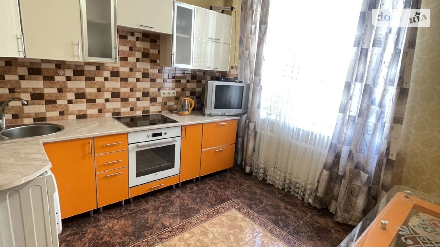 Сдается в аренду 1-комнатная квартира 43 кв. м в Виннице, ул. Стрелецкая, 1А - фото 2