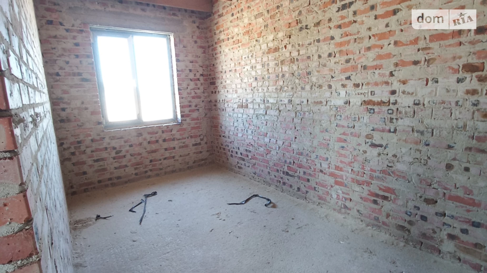 вул. Кулика і Гудачека(Макарова) Авторинок Рівне, цена: 63000 $ - фото 3