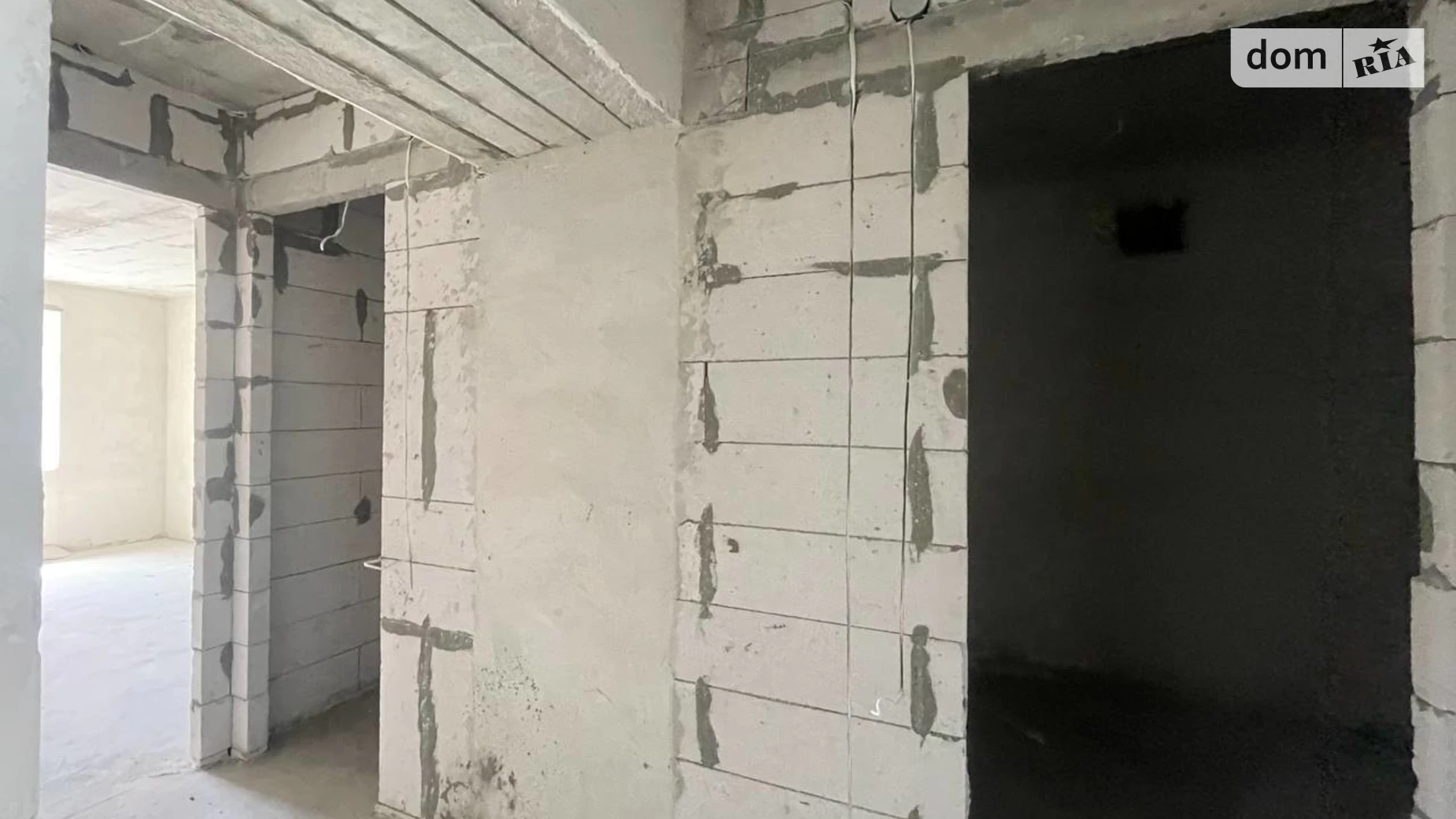 3-комнатная квартира 96.9 кв. м в Тернополе, ул. Яремы - фото 2