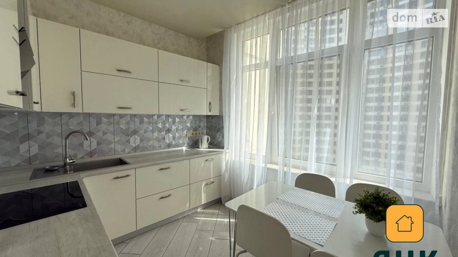 Продается 2-комнатная квартира 60 кв. м в Одессе, ул. Валерия Самофалова, 16А/3 - фото 3
