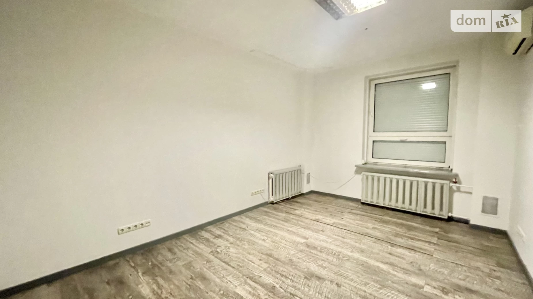 Сдается в аренду офис 150.3 кв. м в бизнес-центре, цена: 1800 $ - фото 4