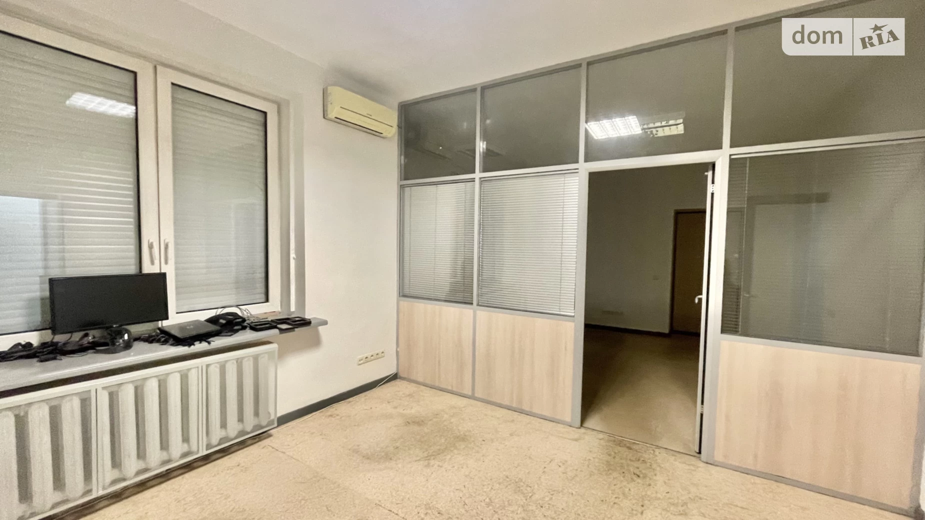 Сдается в аренду офис 150.3 кв. м в бизнес-центре, цена: 1800 $ - фото 5
