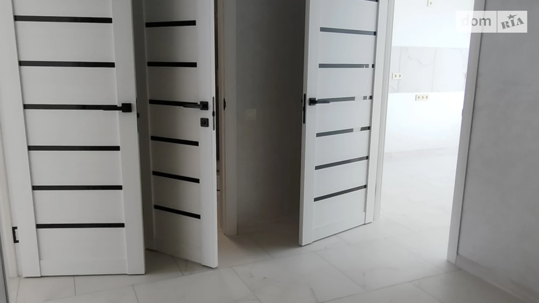 Продается 1-комнатная квартира 51 кв. м в Ирпене, 2-й пер. Украинский, 24 - фото 2