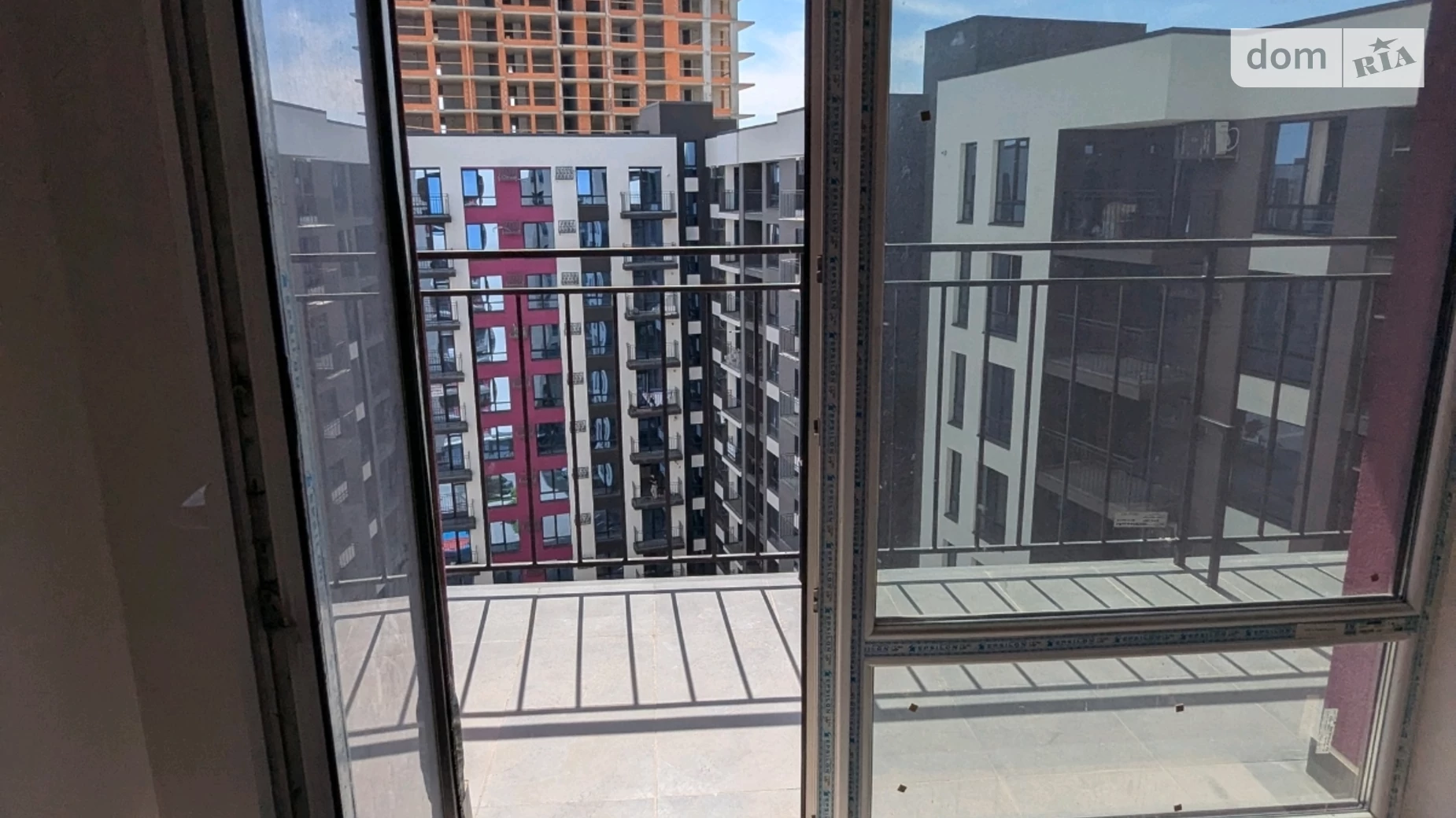 Продается 3-комнатная квартира 97 кв. м в Ивано-Франковске, цена: 89000 $ - фото 3