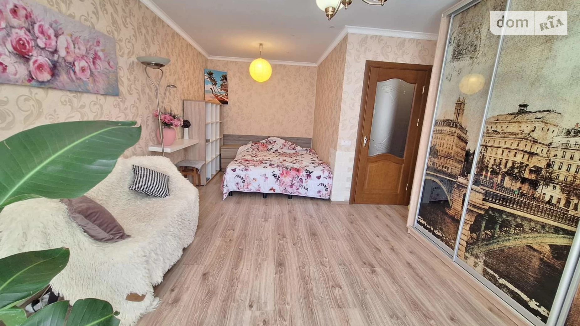 2-комнатная квартира 54 кв. м в, цена: 250 $ - фото 2