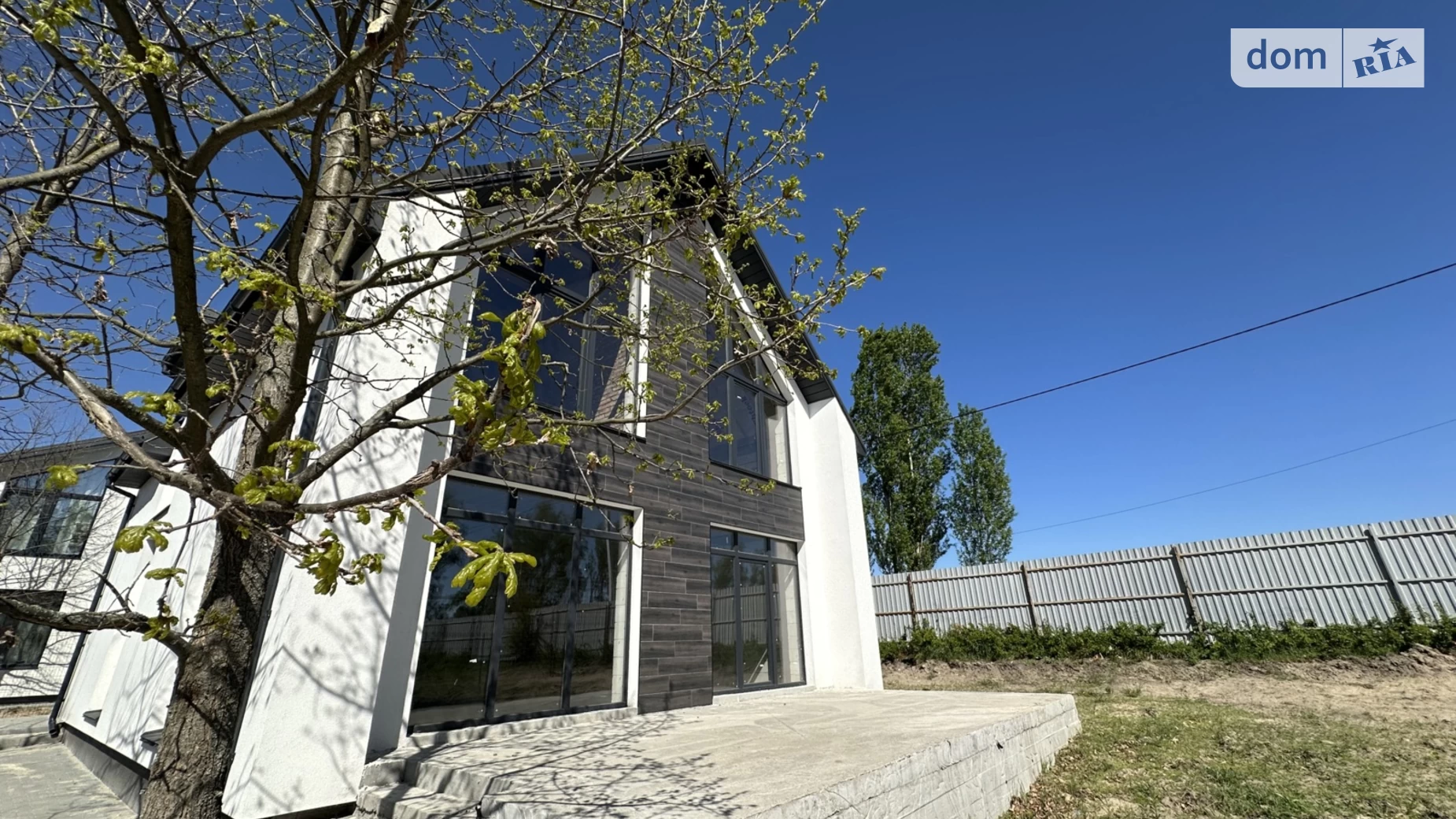 Продается дом на 2 этажа 144 кв. м с гаражом, цена: 105000 $ - фото 2