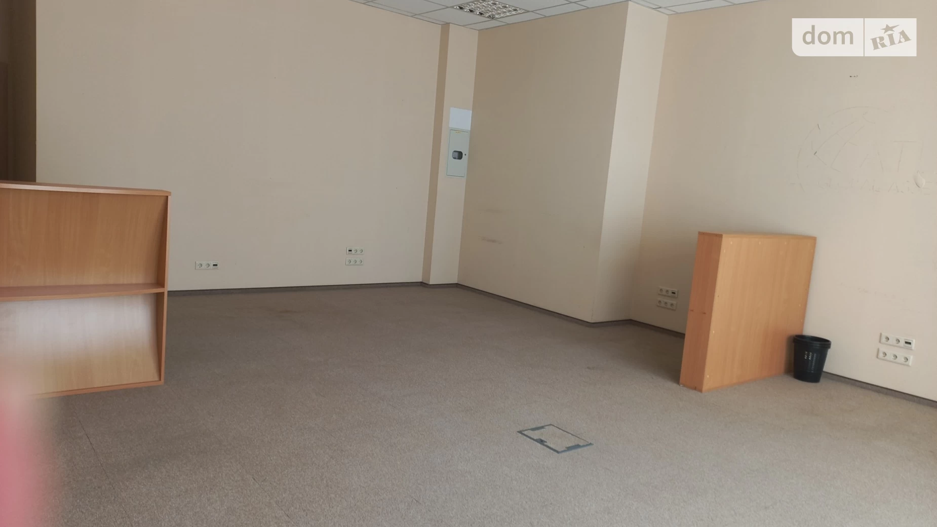 Сдается в аренду офис 48 кв. м в бизнес-центре, цена: 480 $ - фото 5