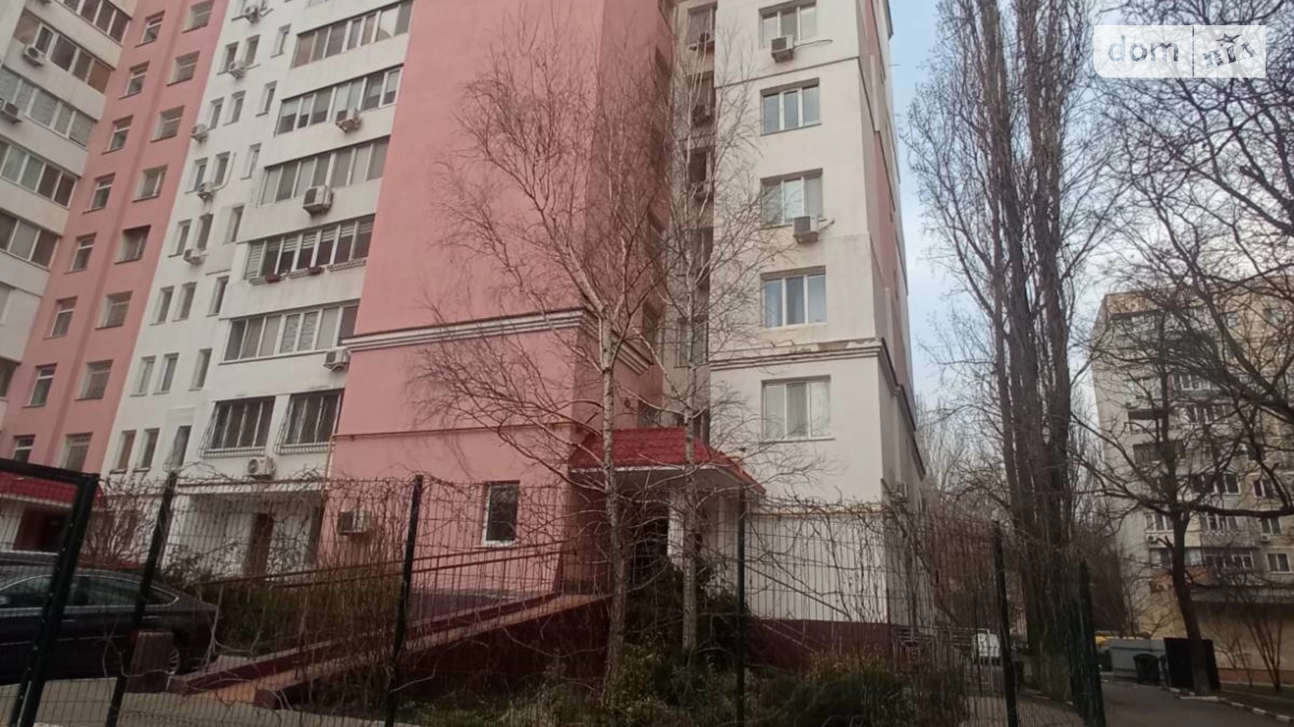 Продается 2-комнатная квартира 68 кв. м в Одессе, ул. Махачкалинская, 7А - фото 2