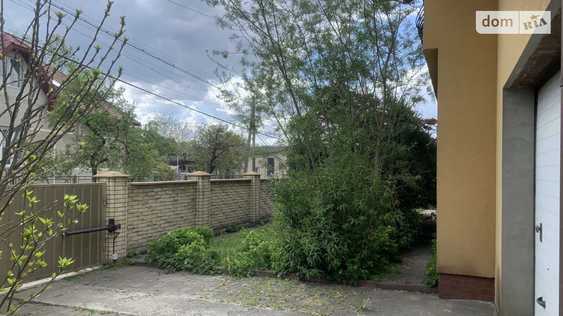Продается дом на 2 этажа 207 кв. м с гаражом, цена: 179000 $ - фото 2