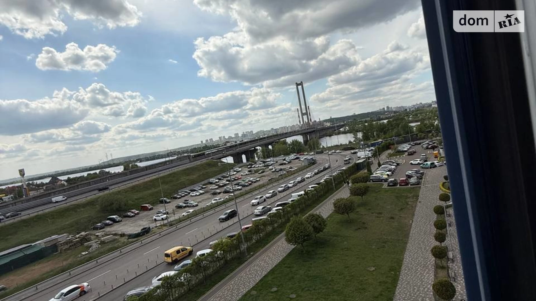 Продається 2-кімнатна квартира 70 кв. м у Києві, вул. Зарічна, 1В - фото 2