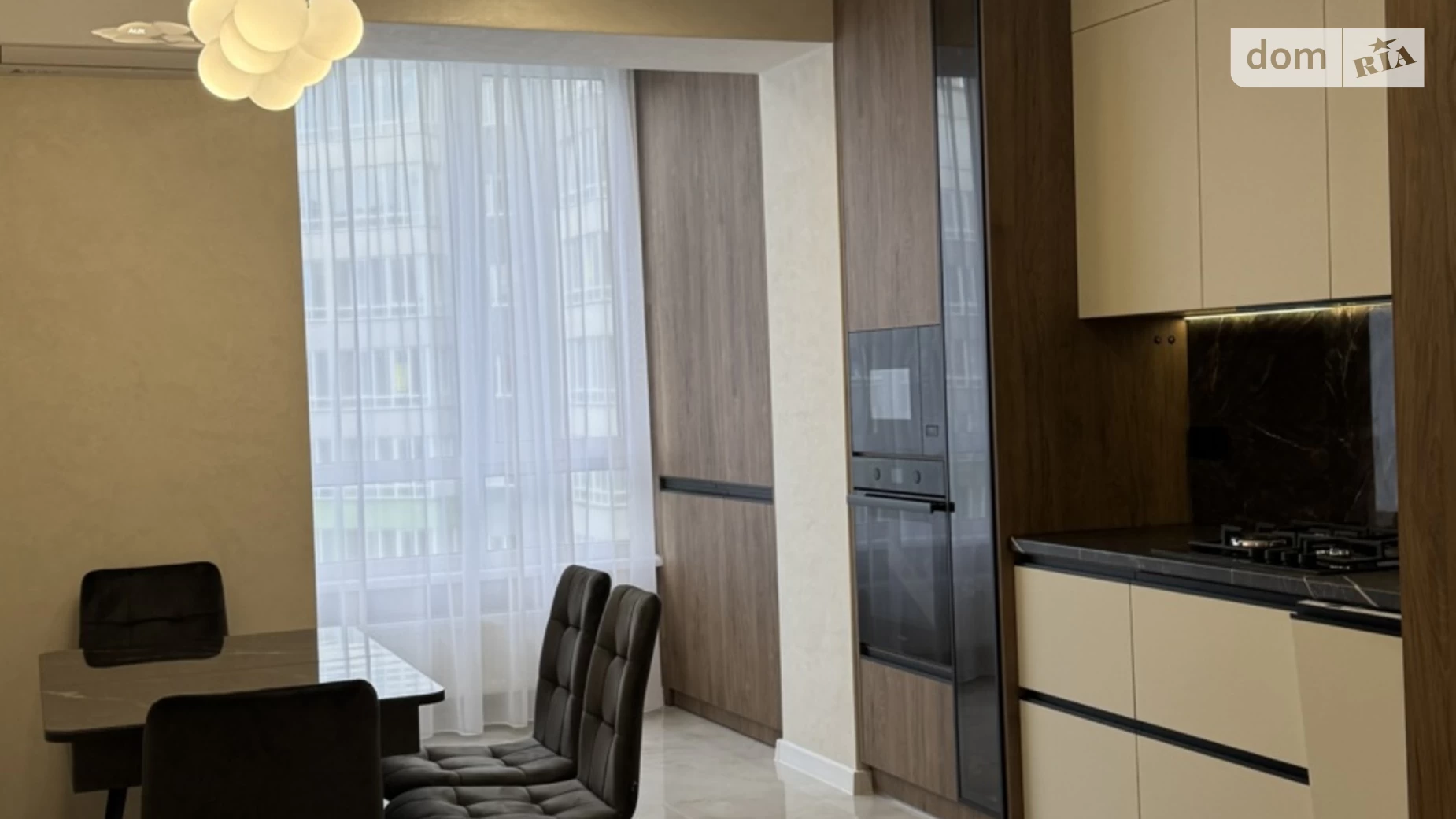 Продается 2-комнатная квартира 65 кв. м в Ивано-Франковске, ул. Приозерная, 30 - фото 4