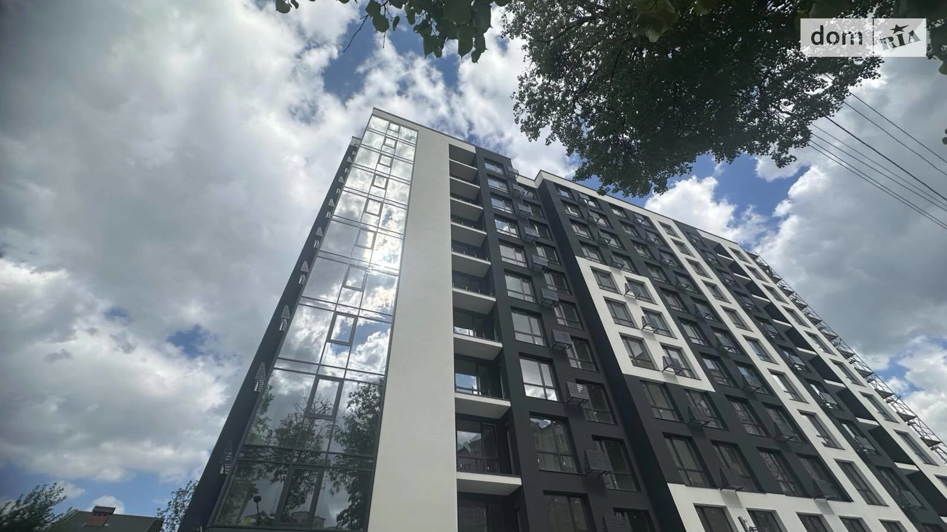 Продается 2-комнатная квартира 58 кв. м в Ивано-Франковске, ул. Гарбарская, 31 - фото 2
