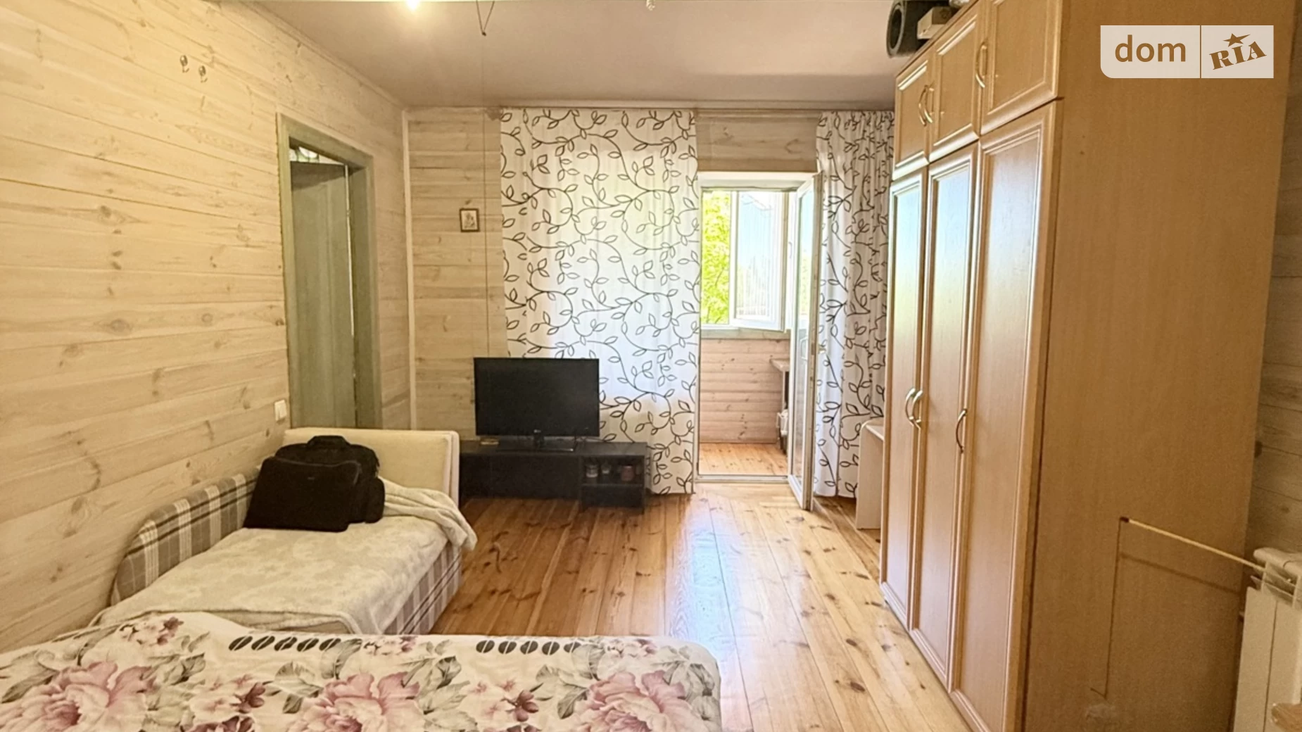 Продається 1-кімнатна квартира 51.5 кв. м у Чорноморську, вул. Захисників України(1 Травня) - фото 2