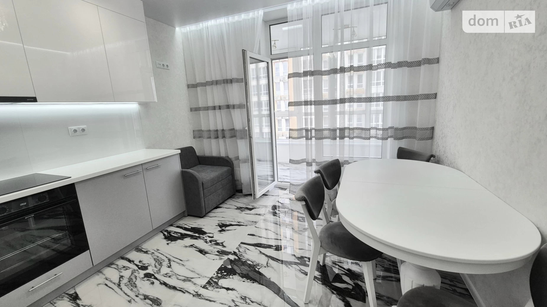 Продається 3-кімнатна квартира 89 кв. м у Києві, вул. Бердника Олеся, 1В - фото 3