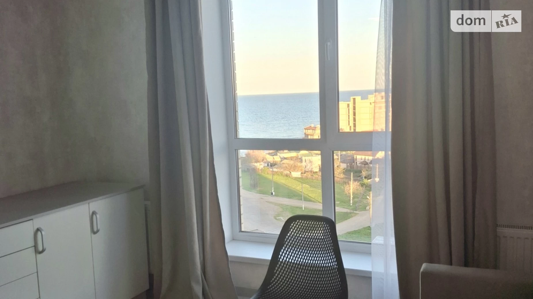 Продается 2-комнатная квартира 78 кв. м в Черноморске, ул. Лазурная(Гайдара) - фото 3