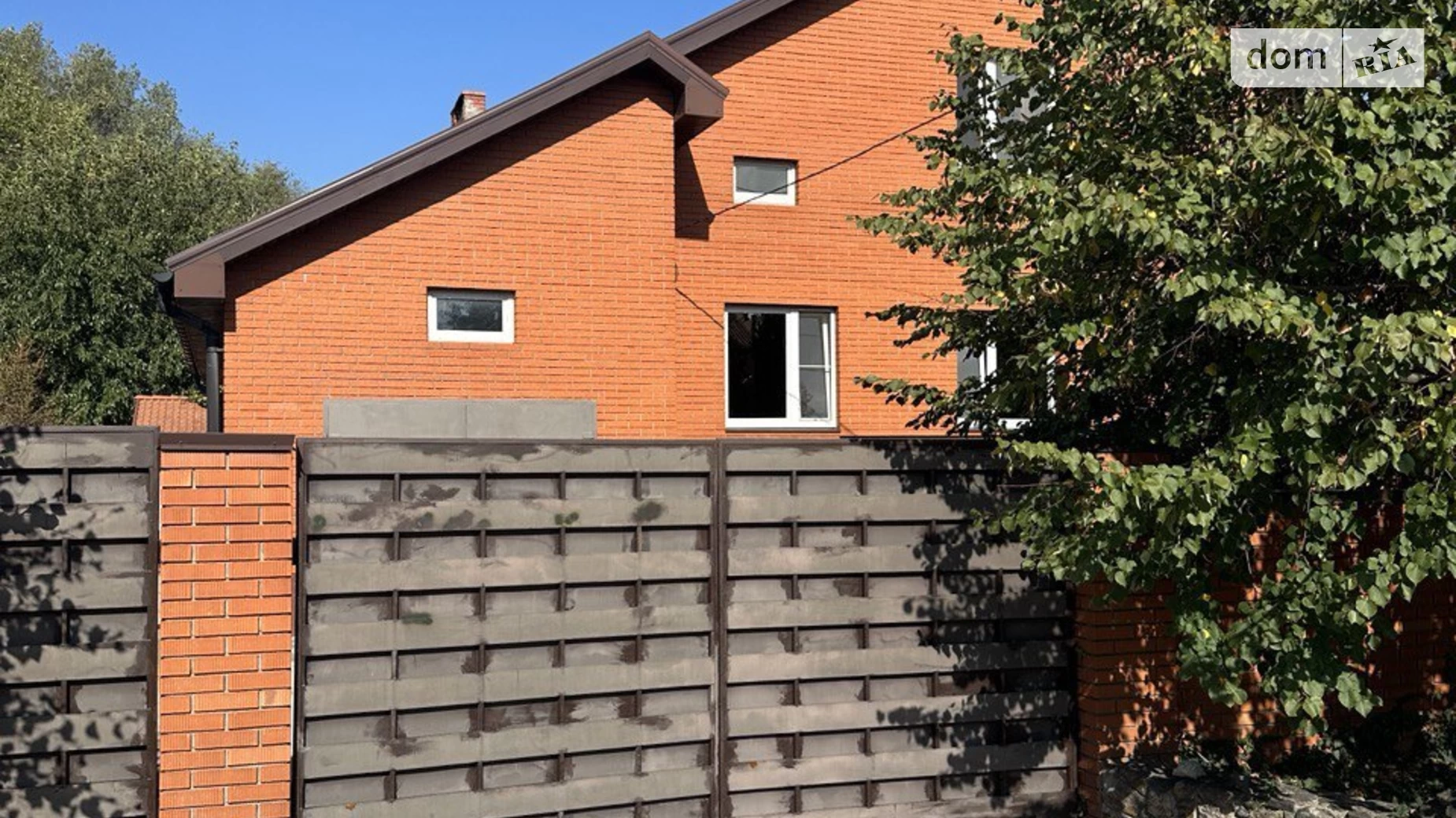 Продается дом на 3 этажа 392 кв. м с балконом, цена: 170000 $ - фото 2