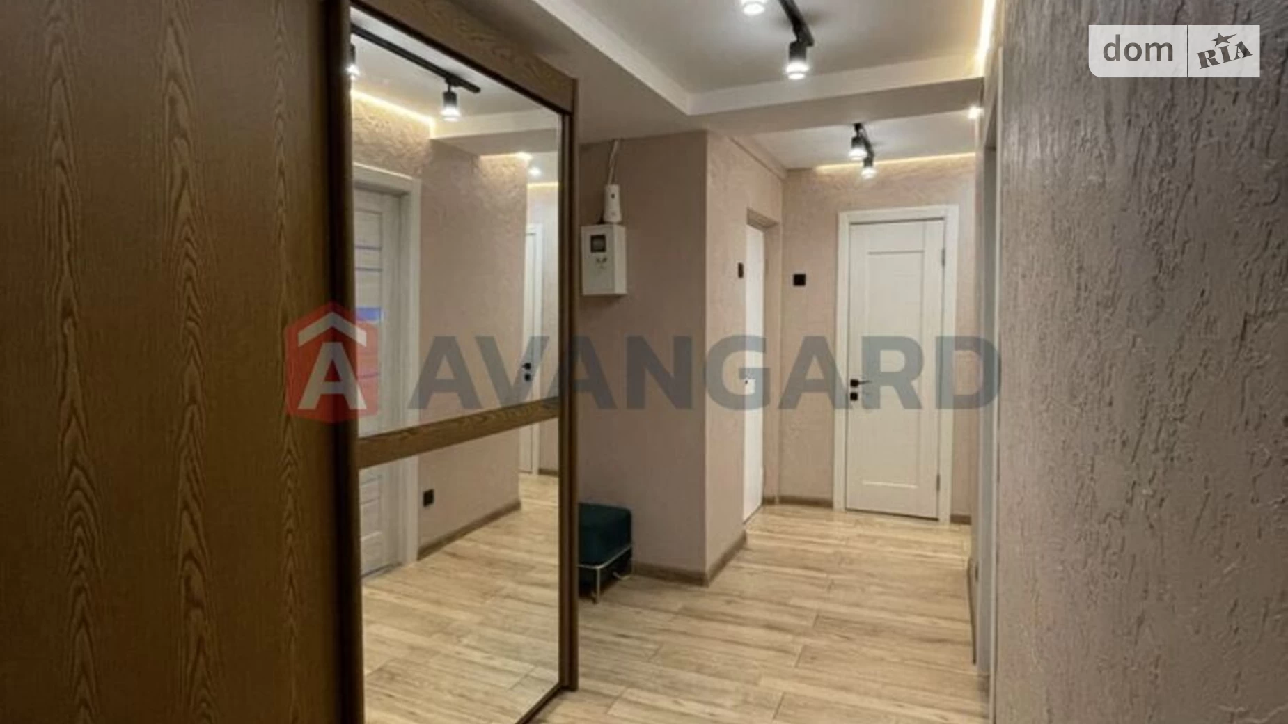 3-комнатная квартира 69 кв. м в Запорожье, ул. Парамонова, 19 - фото 4