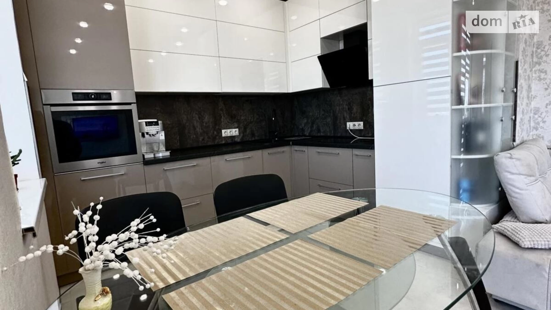 Продается 2-комнатная квартира 58.4 кв. м в Ирпене, цена: 85000 $ - фото 3