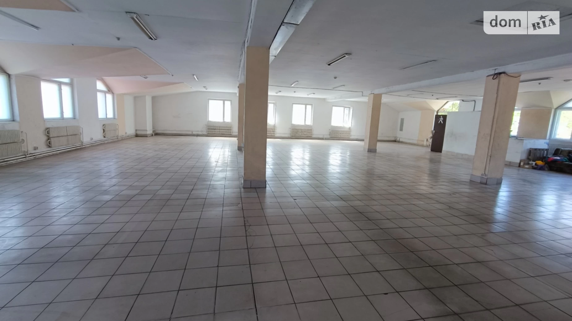 Здається в оренду приміщення вільного призначення 450 кв. м в 2-поверховій будівлі, цена: 43000 грн - фото 2
