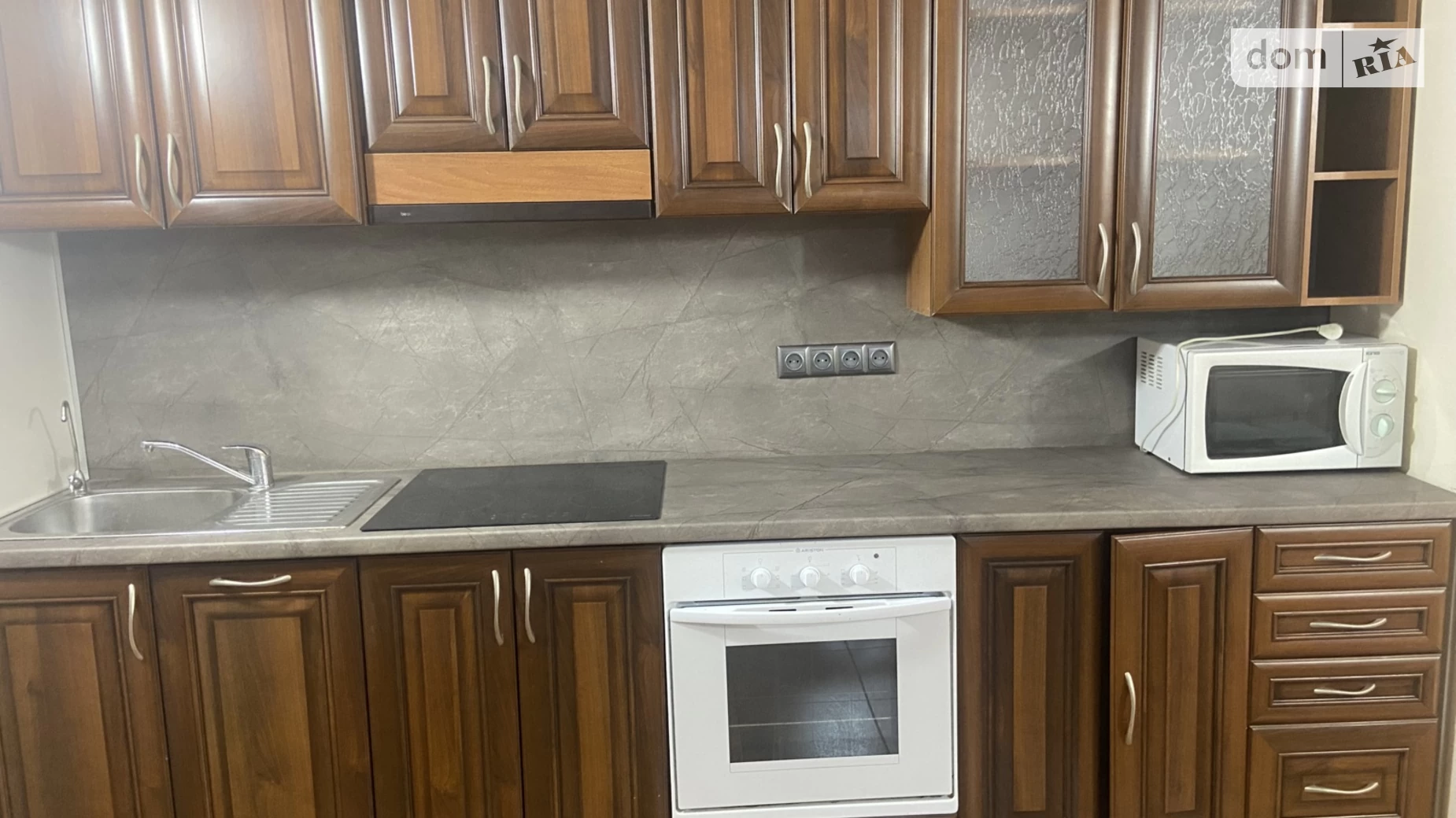 Продається 3-кімнатна квартира 85.5 кв. м у Одесі, просп. Шевченка - фото 2